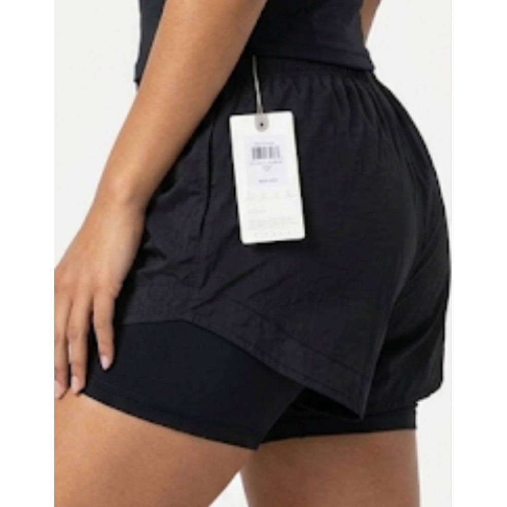 TITAN Women's S Black Lined Breathable Athletic Shorts NWT